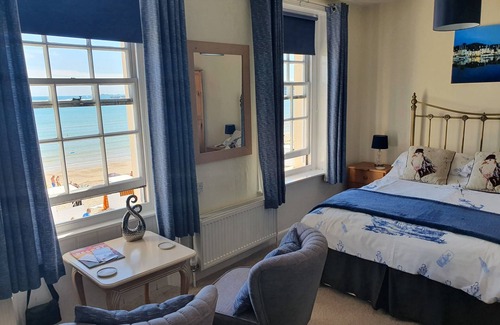 Weymouth House | Lyndale Guest House