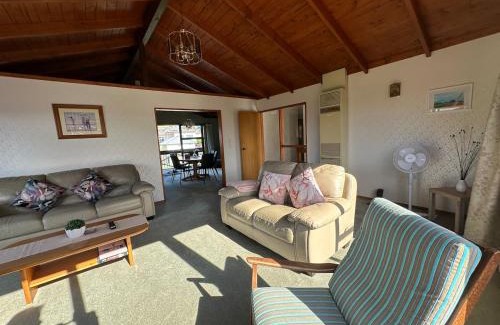 Lynmore House | Lynmore Views 3 bedroom family home