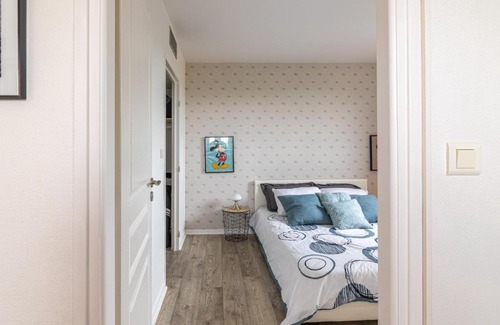 Magny-le-Hongre Apartment | LYS - 7 Min des parcs Walt Disney- Parfait pour les familles- Arrivée Autonome - Parking & Wifi Gratuit