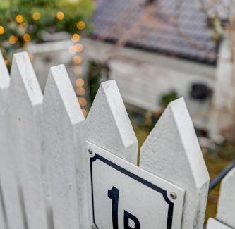 Bergen City Centre Apartment | Lysthuset den lille villa - authentic wodden house