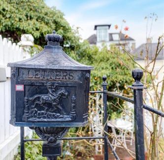 Bergen City Centre Apartment | Lysthuset den lille villa - authentic wodden house
