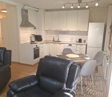Maentsaelae Apartment | Mäntsälä Centrum- huoneisto saunalla ja ilmaisella pysäköinnillä