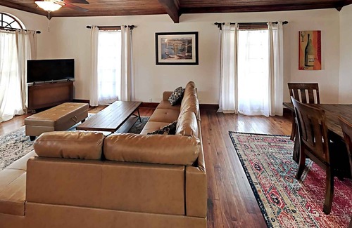 Sanders Beach House | M Street Hideaway