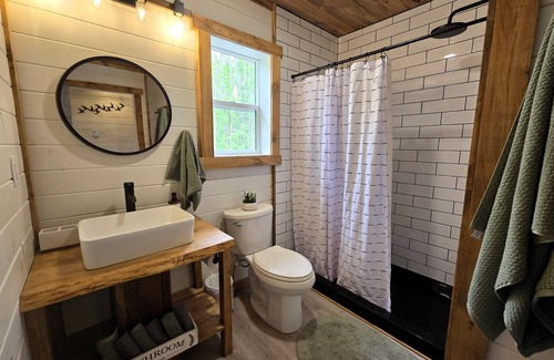 Algoma District House | "Ma Cabine" - Quiet Retreat along the River