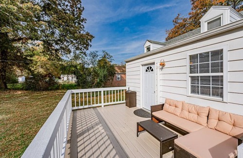 Providence Forge House | Ma's Cozy Cape: Your Tranquil Home Away from Home!