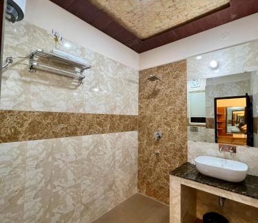 Faizabad Hotel | Maan Avadh