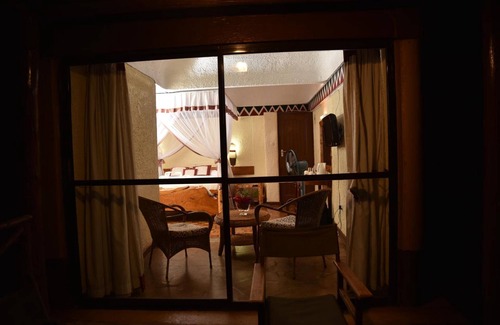 Central Business District Cabin | Maasai Lodge