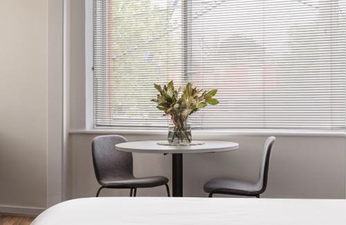Saint Kilda South Apartment | MAC St Kilda Blessington St by Melbourne Apartment Collection