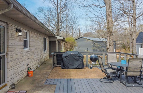 Gilbertsville House | Maclew View on Kentucky Lake- within minutes of local marina.