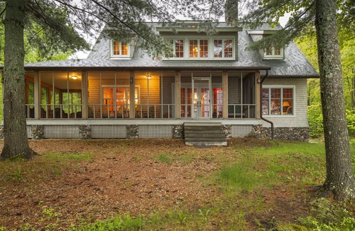 La Pointe Cottage | Madeline Island Cottage Overlooking Apostle Islands