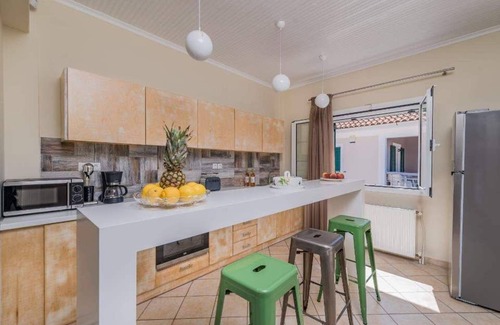 Vanato Villa | Madini Luxury Villa with free Pool Heating