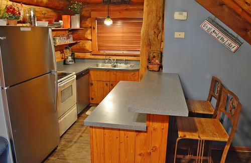 Marble Falls Cabin | Maegan Breann: Cozy Retreat with Lakeside Views!