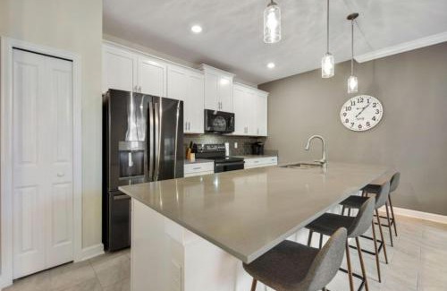 Kissimmee Apartment | Magic Lily - Storey Lake By Shine Villas #834