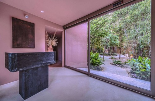 Zama Condo | Magic Loft w Yoga Classes | Pool | Gym | Fast WiFi
