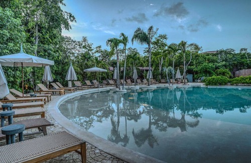 Zama Condo | Magic Loft w Yoga Classes | Pool | Gym | Fast WiFi