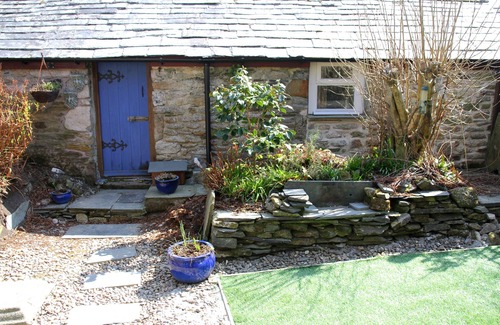 Camelford Cottage | Magical Family Friendly Cottage Sleeps 6-8 Bodmin, Tintagel Poldark Cornwall UK