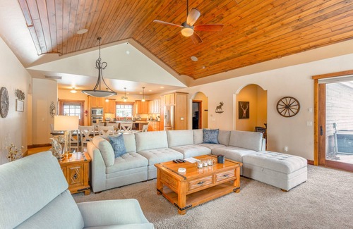 Kalispell House | Magical mountain retreat with a firepit, patio, W/D, & central AC - dog-friendly