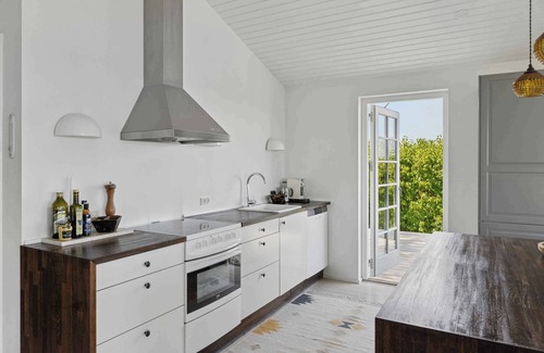 Listed House | “Magical Sea View – From Terrace to Horizon”