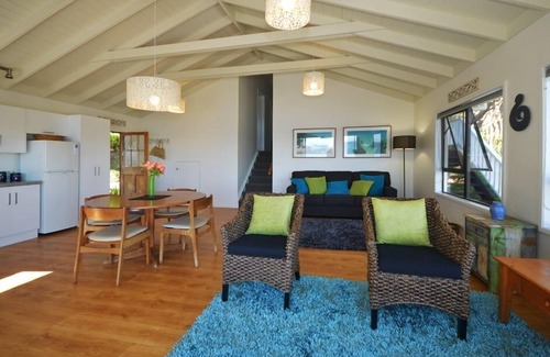 Coopers Beach House | Magical views and easy stroll to beach