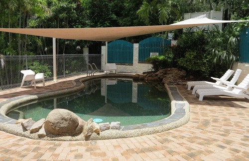 Arcadia House | "MAGNETIC REEF 7" in Arcadia