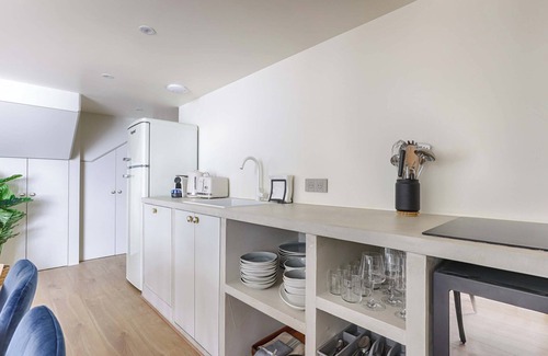 Quartier de la Roquette Apartment | Magnificent AC Duplex Bastille Le Marais