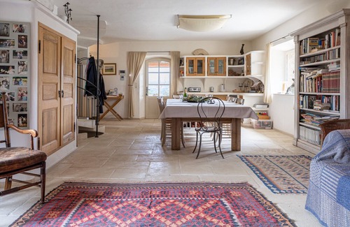 Menerbes Other | Magnificent air-conditioned farmhouse, private heated swimming pool, tennis court, absolute peace and quiet
