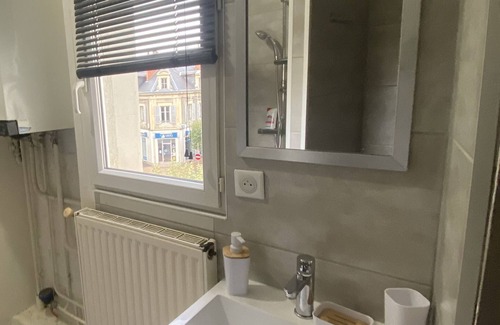 Nevers Apartment | Magnificent apartment near Porte de Paris
