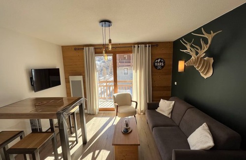 Les Claux Ski Chalet | Magnificent apartment with pool