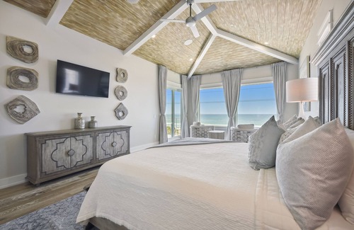 Bid-a-wee Beach House | Magnificent BeachFront Home w/Heated Pool/Hot Tub & Private Beach Access