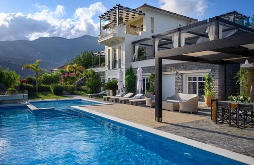 Agia Triada Villa | Magnificent Crete Villa | Villa Hibiscus | Private Infinity Pool | Outdoor.