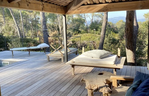 Montferrier-sur-Lez House | Magnificent architect-designed house in the pines overlooking Pic sur Loup
