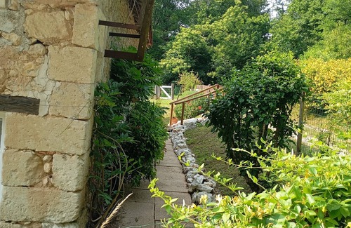 Saint-Aquilin House | Magnificent gîte for rent in a quiet location