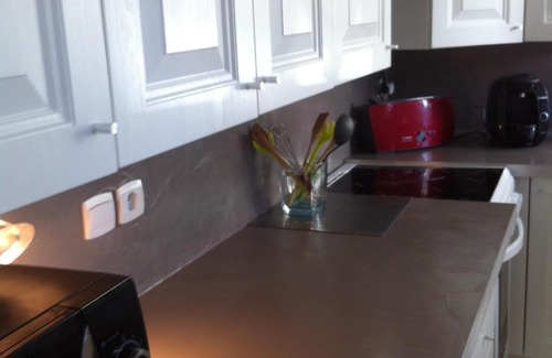 Rochefort-du-Gard Cottage | Magnificent little house, gîte, well located