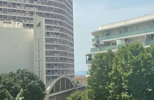 Saint-Lambert Apartment | Magnificent sea view apartment 5 minutes from the beach!