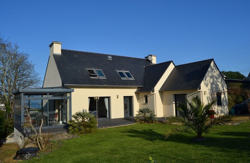 Perros-Guirec Villa | Magnificent seafront villa on the Pink Granite Coast