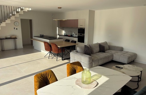 Caremeau Villa | Magnificent villa in a private neighborhood with breathtaking views of the garrigues.