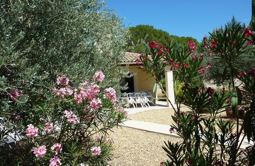 Sablet Villa | Magnificient and modern house. Heart of Provence. Air conditioning.