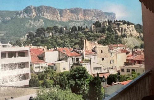 Cassis Apartment | Magnifique Appartement à Cassis,Parking,2 pas du Port