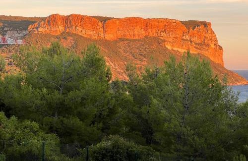 Cassis Apartment | Magnifique Appartement à Cassis,Parking,2 pas du Port