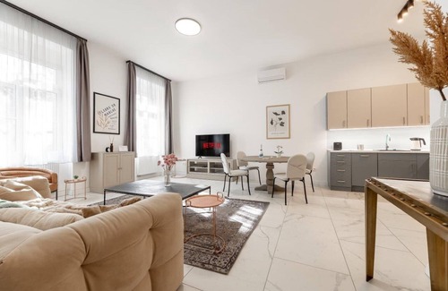 Angyalfold Apartment | Magnolia Apartment Hotel