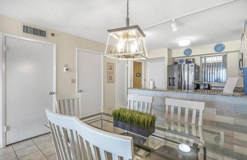 Holiday Isle Apartment | Magnolia House 211 At Destin Pointe Resort