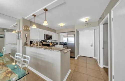 Holiday Isle Apartment | Magnolia House 304 At Destin Pointe Resort