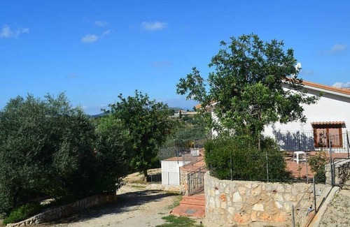 Itri Villa | Magnolia Sleeps 6 (2 Bedrooms) Villa With Pool, Hills And Sea Views