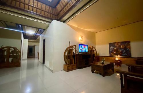 Lodtunduh House | Mahesa House by SHM