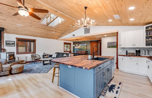 Flagstaff House | Main house w/views, 3.5 mi Dntwn Flagstaff