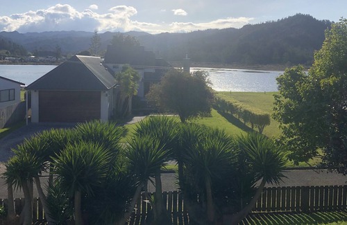 Tairua Cottage | MAIN MAGIC - TAIRUA HOLIDAY HOME, family friendly in Tairua