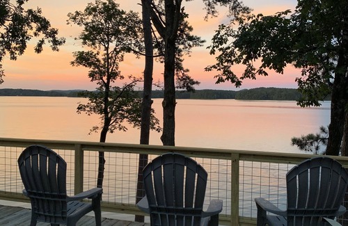 Clanton House | Main water house on Lay Lake!