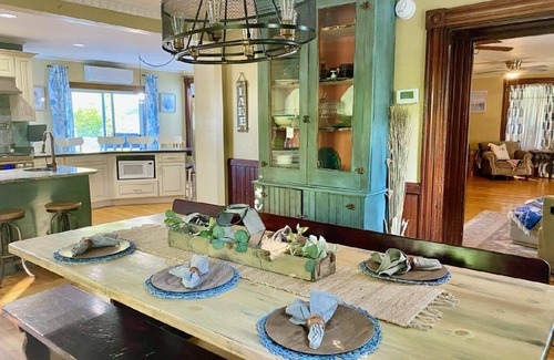Newport House | Maine Lakehouse Retreat with pool