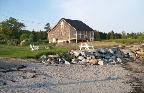 South Thomaston Cottage | Maine ocean front cottage with spectacular views