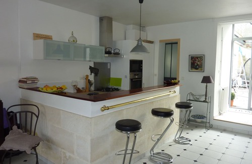 Bordeaux Sud House | Maison échoppe bordelaise near train station, city center, market, historic districts